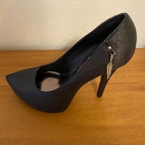 Carlos Santana Feather stilettos